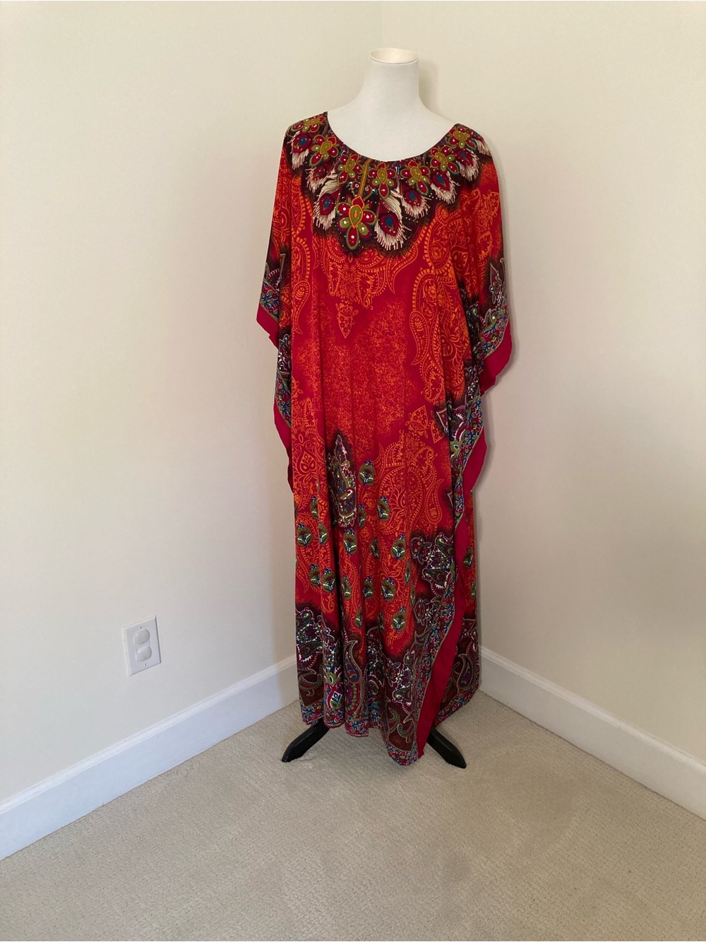 Sante’ Classics Red Multicolor Paisley Kaftan Lounging Robe